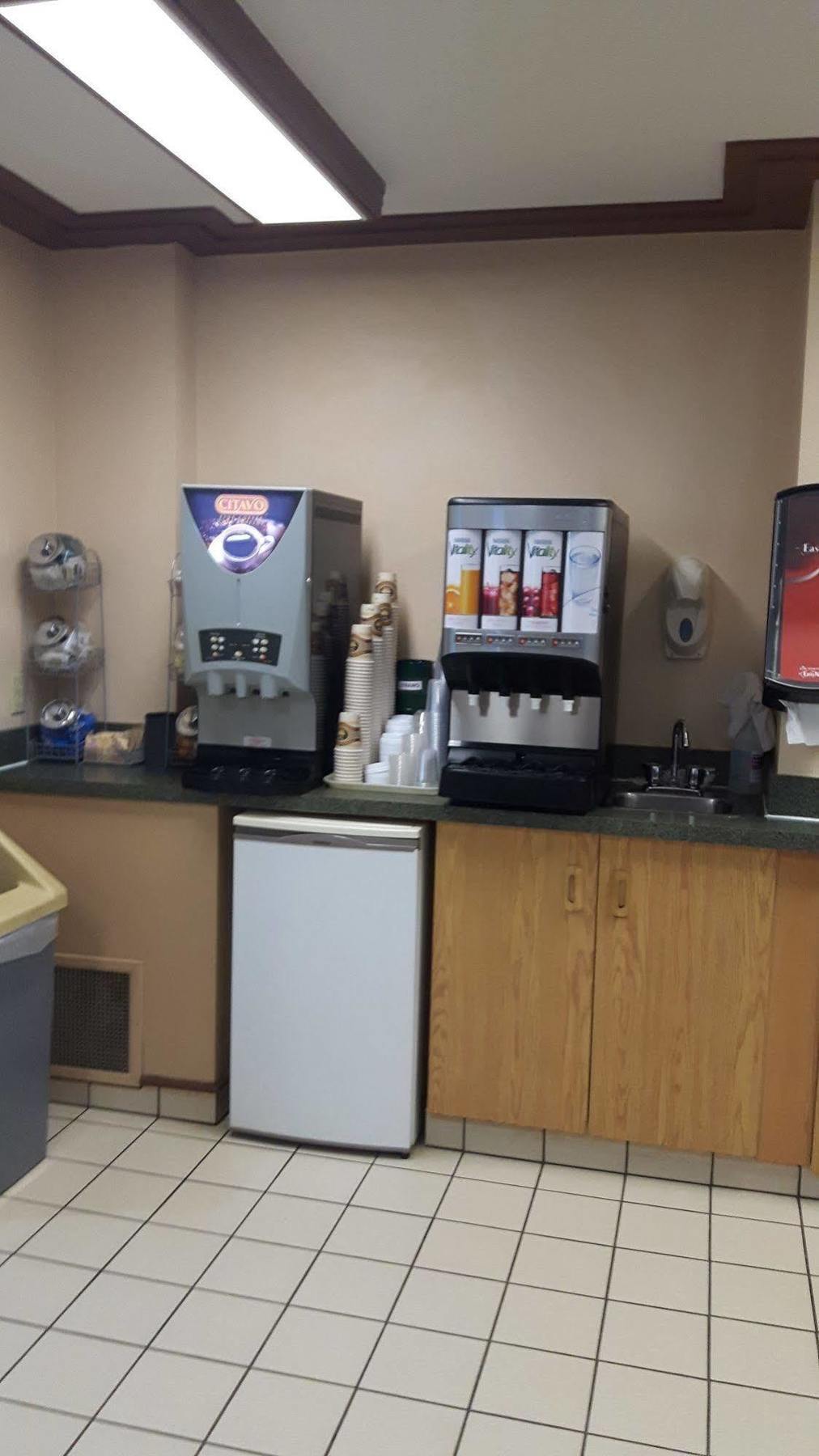 穆斯乔速8酒店 外观 照片